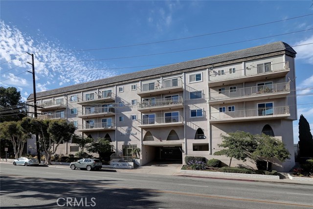 1108 Camino Real, Redondo Beach, California 90277, 3 Bedrooms Bedrooms, ,1 BathroomBathrooms,Residential,Sold,Camino Real,SB20124085