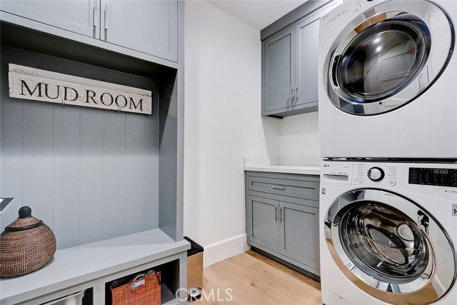 443 23rd Place, Manhattan Beach, California 90266, 3 Bedrooms Bedrooms, ,2 BathroomsBathrooms,Residential,Sold,23rd,SB20175506