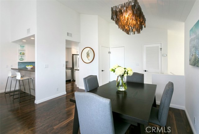 943 1st Street, Hermosa Beach, California 90254, 2 Bedrooms Bedrooms, ,2 BathroomsBathrooms,Residential,Sold,1st,SB17097562
