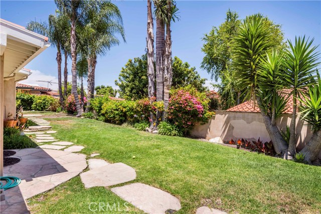 2115 Via Visalia, Palos Verdes Estates, California 90274, 3 Bedrooms Bedrooms, ,2 BathroomsBathrooms,Residential,Sold,Via Visalia,PV18145960