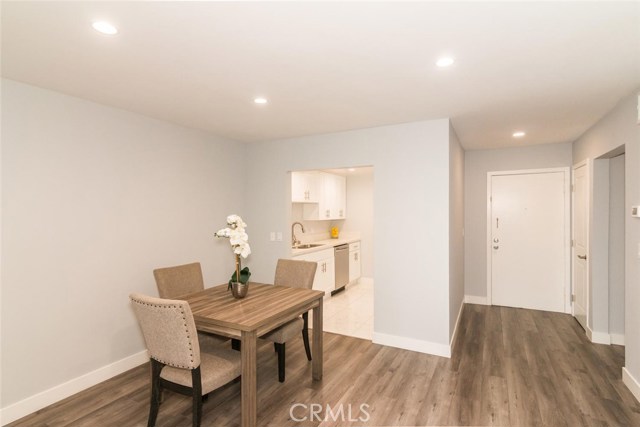 1 Bed Home for Sale in Valley Village, California