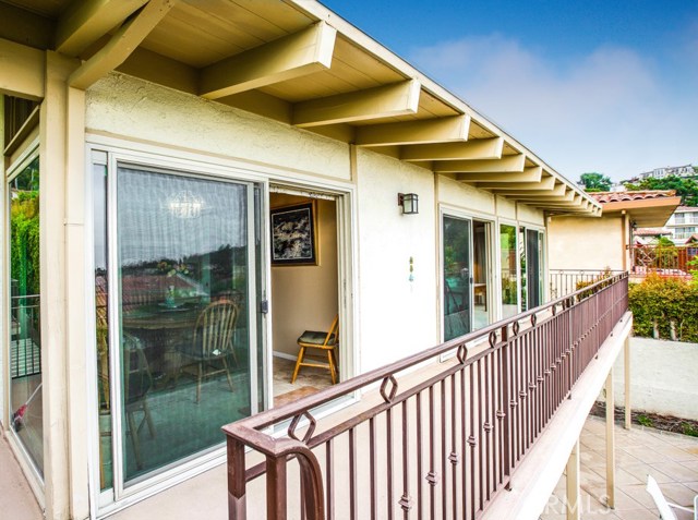 2533 Via Sanchez, Palos Verdes Estates, California 90274, 5 Bedrooms Bedrooms, ,3 BathroomsBathrooms,Residential,Sold,Via Sanchez,WS17182141