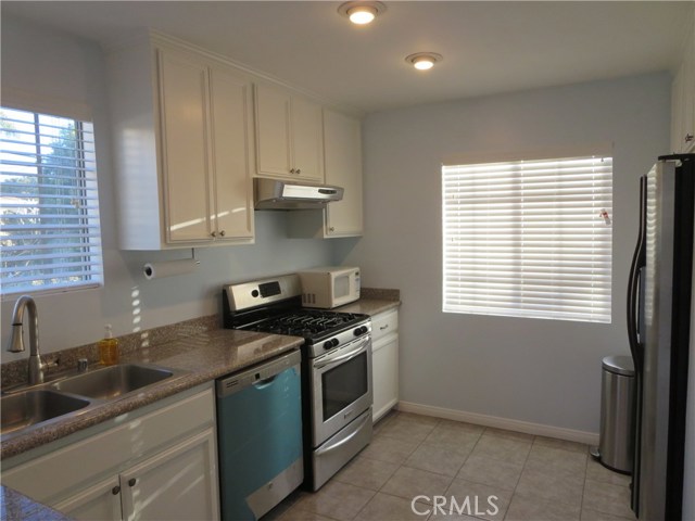 828 Lucia Avenue, Redondo Beach, California 90277, 3 Bedrooms Bedrooms, ,2 BathroomsBathrooms,Residential,Sold,Lucia,PV18117040