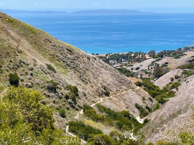 Hiking trails with Canyon, Ocean, and Catalina Views within short walking distance