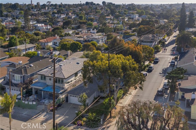 2617 Oak Avenue, Manhattan Beach, California 90266, 3 Bedrooms Bedrooms, ,1 BathroomBathrooms,Residential,Sold,Oak,SB21114523