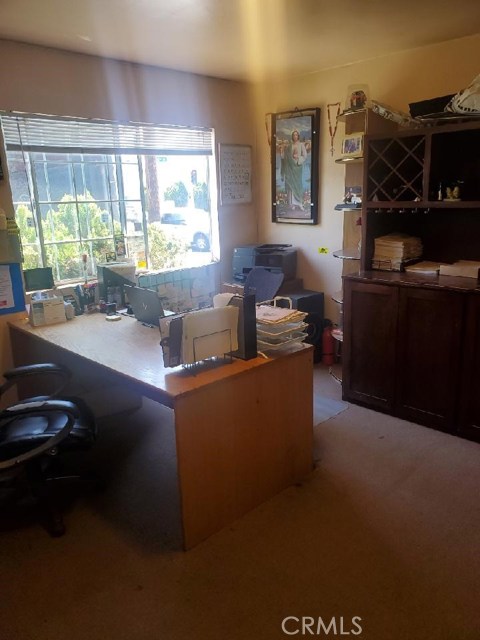 Central, 90001, ,Commercial,For Sale,Central,DW20211303