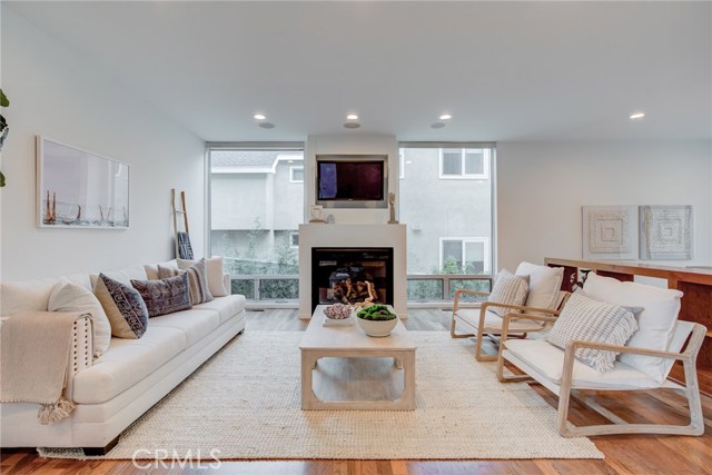 2400 Palm Avenue, Manhattan Beach, California 90266, 4 Bedrooms Bedrooms, ,4 BathroomsBathrooms,Residential,Sold,Palm,SB20055026