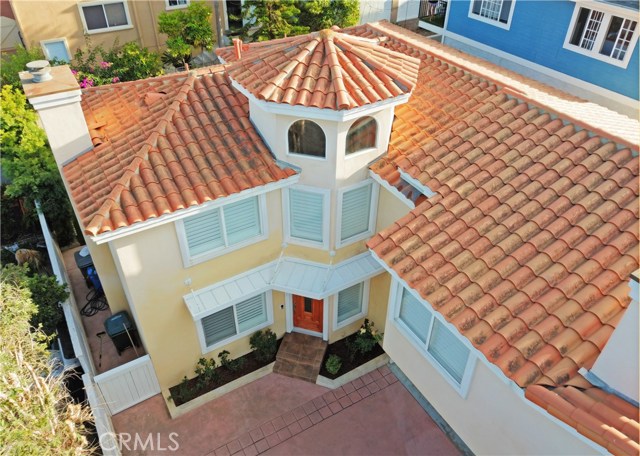 2010 Speyer Lane, Redondo Beach, California 90278, 4 Bedrooms Bedrooms, ,3 BathroomsBathrooms,Residential,Sold,Speyer,SB19176362