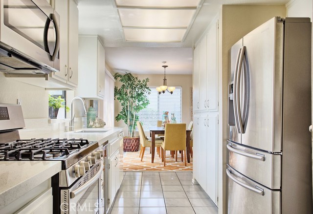 2523 Vanderbilt Lane, Redondo Beach, California 90278, 3 Bedrooms Bedrooms, ,2 BathroomsBathrooms,Residential,Sold,Vanderbilt,SB19124200