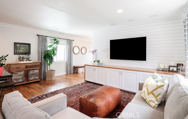 1641 Haynes Lane, Redondo Beach, California 90278, 2 Bedrooms Bedrooms, ,Residential,Sold,Haynes,SB20135411