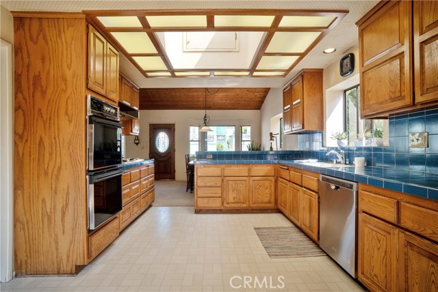 408 Longfellow Avenue, Hermosa Beach, California 90254, 2 Bedrooms Bedrooms, ,2 BathroomsBathrooms,Residential,Sold,Longfellow,SB18112433
