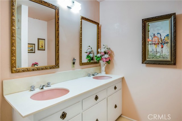 713 Cloyden Square, Palos Verdes Estates, California 90274, 3 Bedrooms Bedrooms, ,2 BathroomsBathrooms,Residential,Sold,Cloyden,SB17088498