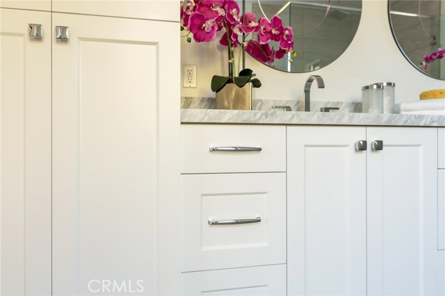 2400 John Street, Manhattan Beach, California 90266, 5 Bedrooms Bedrooms, ,2 BathroomsBathrooms,Residential,Sold,John,SB19208383