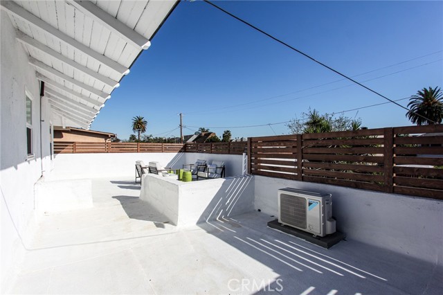 5 Bed Home for Sale in Los Angeles, California