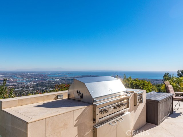 3276 Crownview Drive, Rancho Palos Verdes, California 90275, 4 Bedrooms Bedrooms, ,4 BathroomsBathrooms,Residential,Sold,Crownview,PV19046199