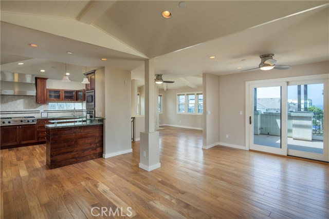 646 Hermosa Avenue, Hermosa Beach, California 90254, 3 Bedrooms Bedrooms, ,2 BathroomsBathrooms,Residential,Sold,Hermosa,SB18146265