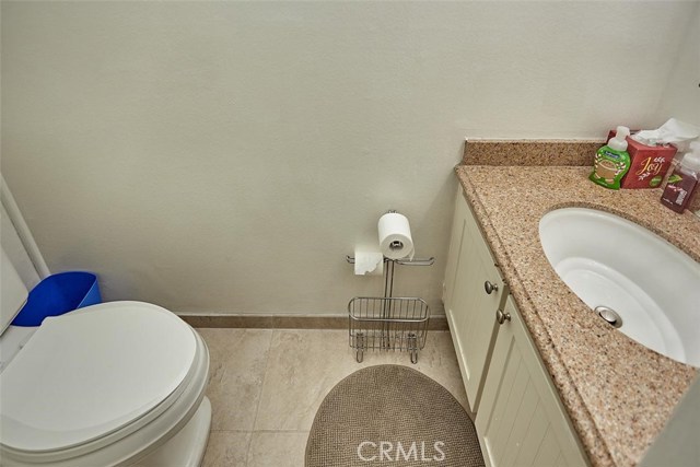 powder room right near the front door... how convenient!