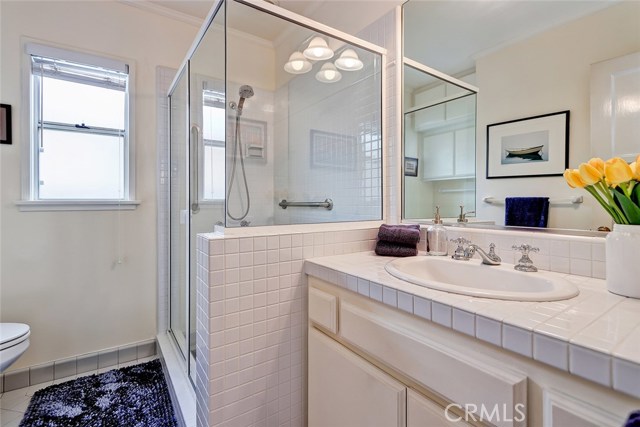 401 6th Street, Manhattan Beach, California 90266, 4 Bedrooms Bedrooms, ,2 BathroomsBathrooms,Residential,Sold,6th,SB20226539