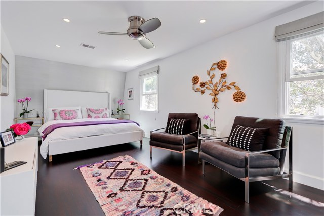 668 36th Street, Manhattan Beach, California 90266, 3 Bedrooms Bedrooms, ,2 BathroomsBathrooms,Residential,Sold,36th,SB20089393