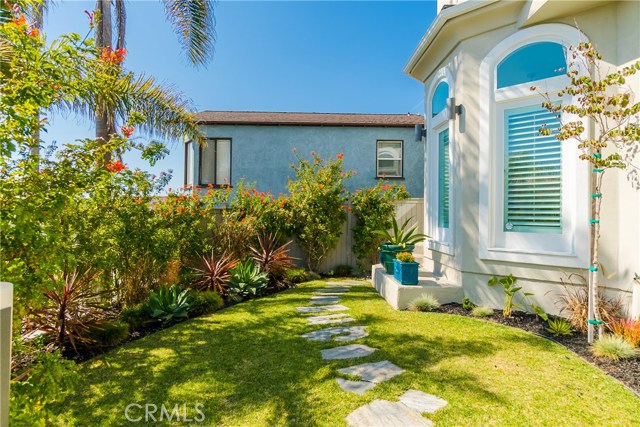 2524 Manhattan Avenue, Hermosa Beach, California 90254, 5 Bedrooms Bedrooms, ,3 BathroomsBathrooms,Residential,Sold,Manhattan,SB18096858