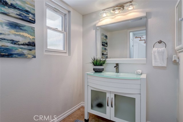 2011 Dufour Avenue, Redondo Beach, California 90278, 3 Bedrooms Bedrooms, ,2 BathroomsBathrooms,Residential,Sold,Dufour,SB19170584
