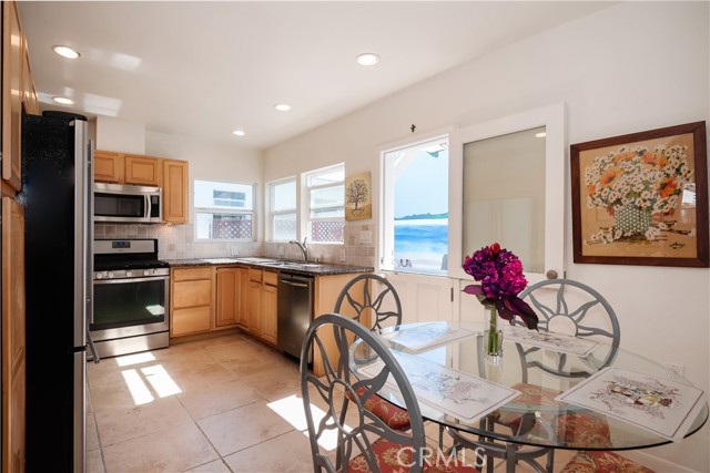 Dining nook and Kitchen