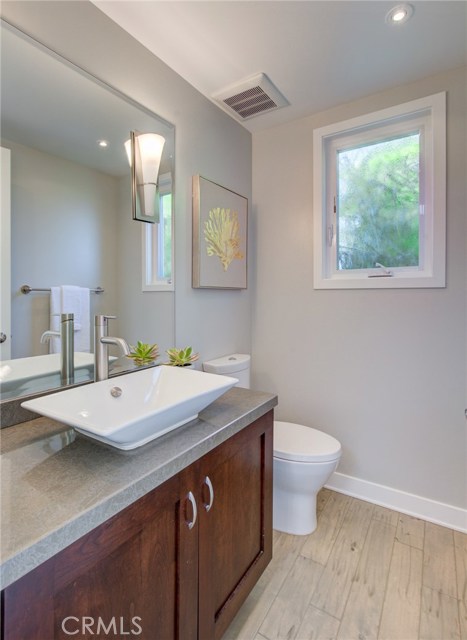 931 1st Street, Hermosa Beach, California 90254, 3 Bedrooms Bedrooms, ,2 BathroomsBathrooms,Residential,Sold,1st,SB19229555