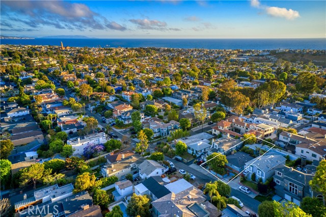 3201 Laurel Avenue, Manhattan Beach, California 90266, 3 Bedrooms Bedrooms, ,2 BathroomsBathrooms,Residential,Sold,Laurel,SB21135859