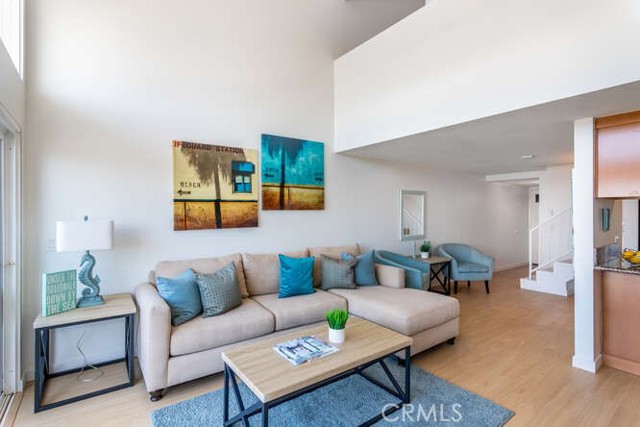 320 Hermosa, Hermosa Beach, California 90254, 2 Bedrooms Bedrooms, ,1 BathroomBathrooms,Residential,Sold,Hermosa,PW21075488