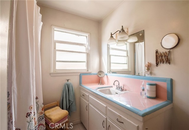 301 27th, Hermosa Beach, California 90254, 2 Bedrooms Bedrooms, ,1 BathroomBathrooms,Residential,Sold,27th,SB20007141