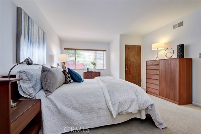 838 16th Street, Hermosa Beach, California 90254, 3 Bedrooms Bedrooms, ,1 BathroomBathrooms,Residential,Sold,16th,SB19108845