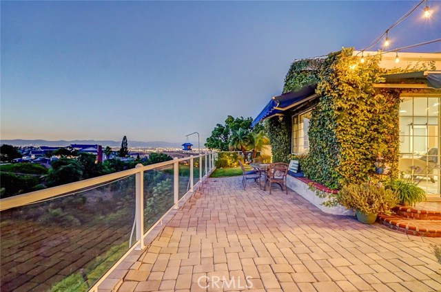 2163 Ronsard Road, Rancho Palos Verdes, California 90275, 3 Bedrooms Bedrooms, ,2 BathroomsBathrooms,Residential,Sold,Ronsard,SB20112673