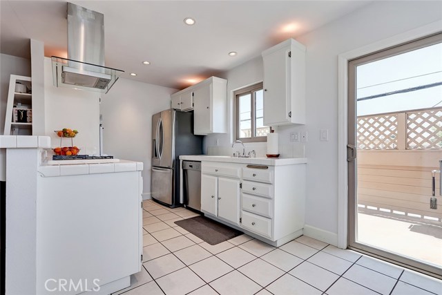 2520 Graham Avenue, Redondo Beach, California 90278, 2 Bedrooms Bedrooms, ,1 BathroomBathrooms,Residential,Sold,Graham,SB20150608