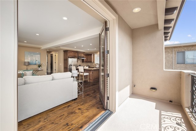 123 Guadalupe Avenue, Redondo Beach, California 90277, 4 Bedrooms Bedrooms, ,3 BathroomsBathrooms,Residential,Sold,Guadalupe,SB20152173