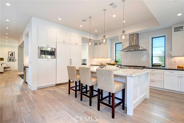 3604 Walnut Avenue, Manhattan Beach, California 90266, 5 Bedrooms Bedrooms, ,2 BathroomsBathrooms,Residential,Sold,Walnut,SB19038586