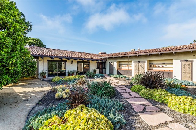 982 Paseo La Cresta, Palos Verdes Estates, California 90274, 5 Bedrooms Bedrooms, ,4 BathroomsBathrooms,Residential,Sold,Paseo La Cresta,PV18170778