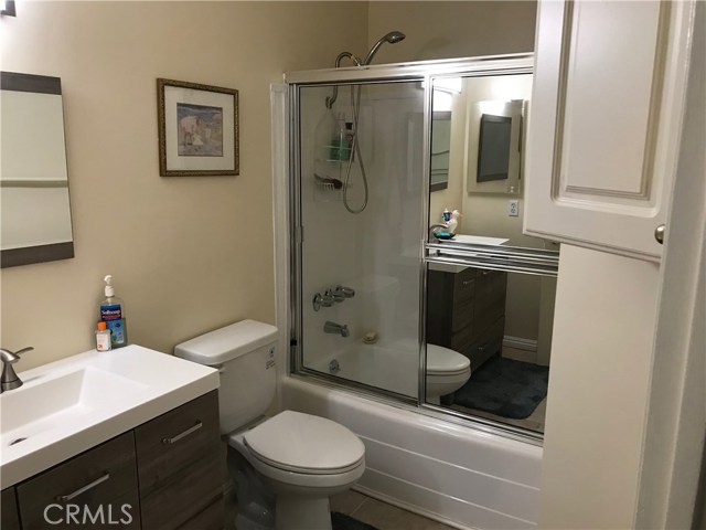 650 THE VLG, Redondo Beach, California 90277, 1 Bedroom Bedrooms, ,1 BathroomBathrooms,Residential,Sold,THE VLG,SB18182642