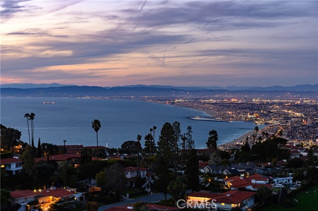 6061 Woodfern Drive, Rancho Palos Verdes, California 90275, 6 Bedrooms Bedrooms, ,4 BathroomsBathrooms,Residential,Sold,Woodfern,SB19042575