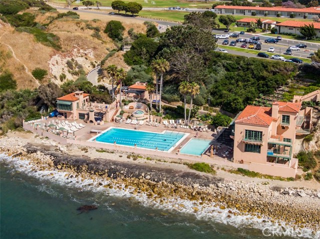 Steps to Roessler Pool and Athletic Club