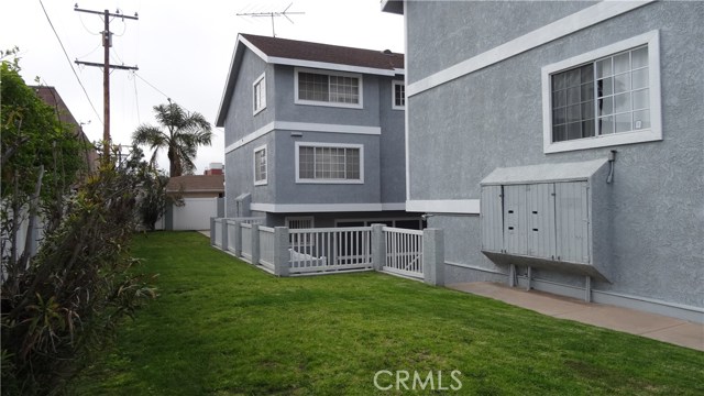 2414 Mathews Avenue, Redondo Beach, California 90278, 2 Bedrooms Bedrooms, ,2 BathroomsBathrooms,Residential,Sold,Mathews,SB18067790