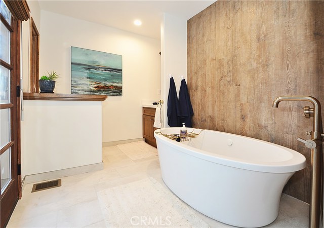 1019 Spencer Street, Redondo Beach, California 90277, 3 Bedrooms Bedrooms, ,2 BathroomsBathrooms,Residential,Sold,Spencer,SB18286232