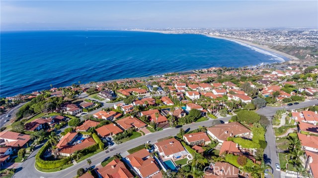 1609 Via Montemar, Palos Verdes Estates, California 90274, 3 Bedrooms Bedrooms, ,3 BathroomsBathrooms,Residential,Sold,Via Montemar,PV18006307