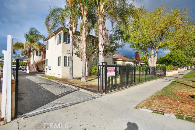  Commercial for Sale in Van Nuys, California