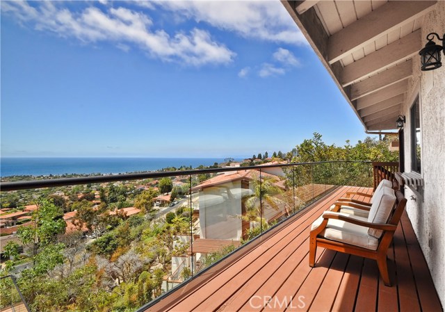 1417 Via Zumaya, Palos Verdes Estates, California 90274, 6 Bedrooms Bedrooms, ,7 BathroomsBathrooms,Residential,Sold,Via Zumaya,PV18116012