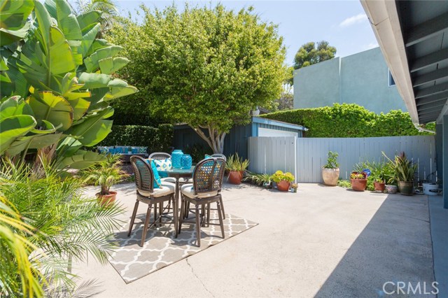 611 Gould Terrace, Hermosa Beach, California 90254, 4 Bedrooms Bedrooms, ,1 BathroomBathrooms,Residential,Sold,Gould,SB17111077
