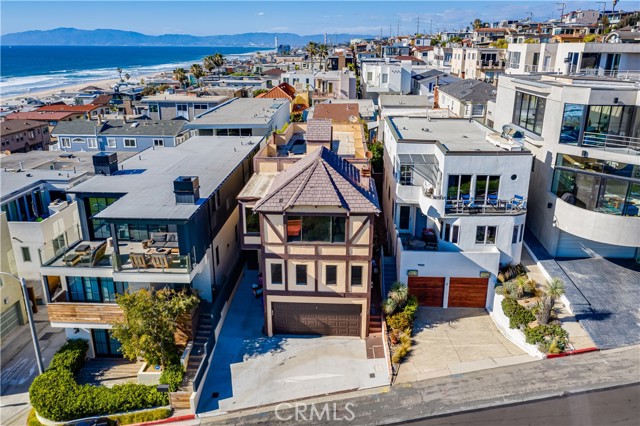219 27th Street, Manhattan Beach, California 90266, 5 Bedrooms Bedrooms, ,3 BathroomsBathrooms,Residential,Sold,27th,SB21135185