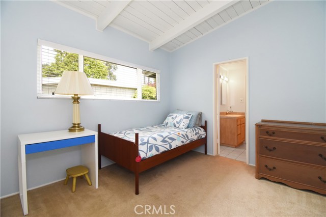 27643 Conestoga Drive, Rolling Hills Estates, California 90274, 4 Bedrooms Bedrooms, ,1 BathroomBathrooms,Residential,Sold,Conestoga,PV20074383