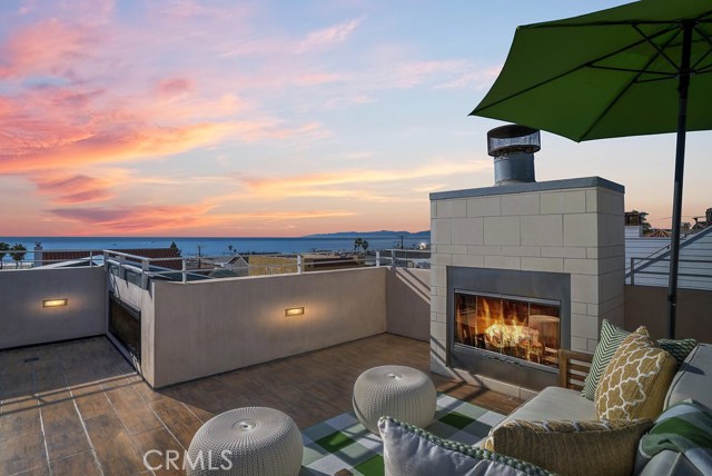 1504 Monterey, Hermosa Beach, California 90254, 3 Bedrooms Bedrooms, ,3 BathroomsBathrooms,Residential,Sold,Monterey,SB18059436