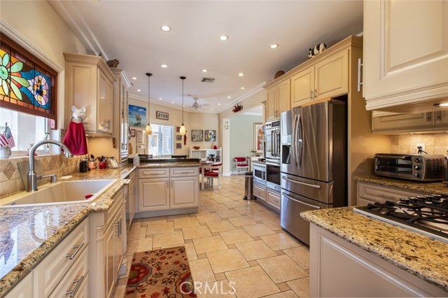 2203 Gates Avenue, Redondo Beach, California 90278, 4 Bedrooms Bedrooms, ,2 BathroomsBathrooms,Residential,Sold,Gates,PW20026104