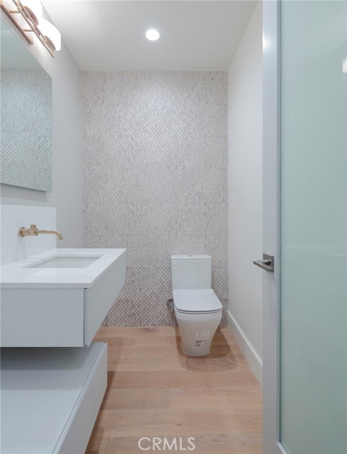 228 Helberta Avenue, Redondo Beach, California 90277, 5 Bedrooms Bedrooms, ,5 BathroomsBathrooms,Residential,Sold,Helberta,PV18015757